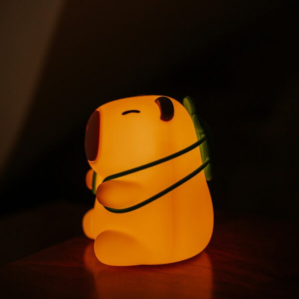 Éjszakai LED Lámpa, Kapibara Florist