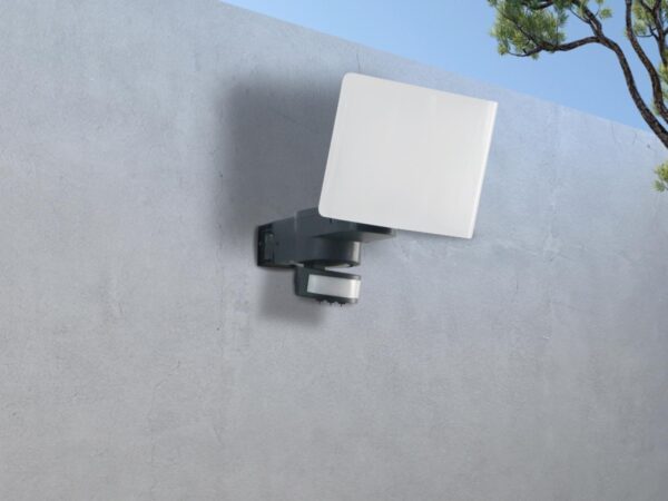 LED reflektor + PIR 24W / 4000K - LFX221