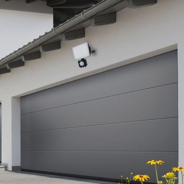 LED reflektor érzékelõvel 20W / 4000K - LF7022S