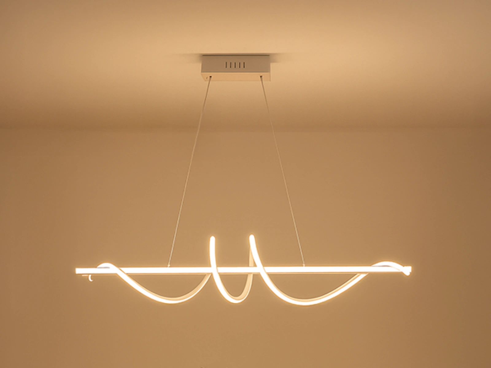 LED világítás + távvezérlõ 50W - TA2316/W