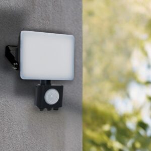 LED reflektor érzékelõvel 20W / 4000K - LF7022S