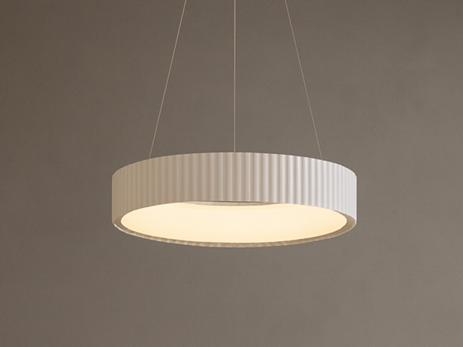LED világítás + távvezérlõ 75W - TA2304/W