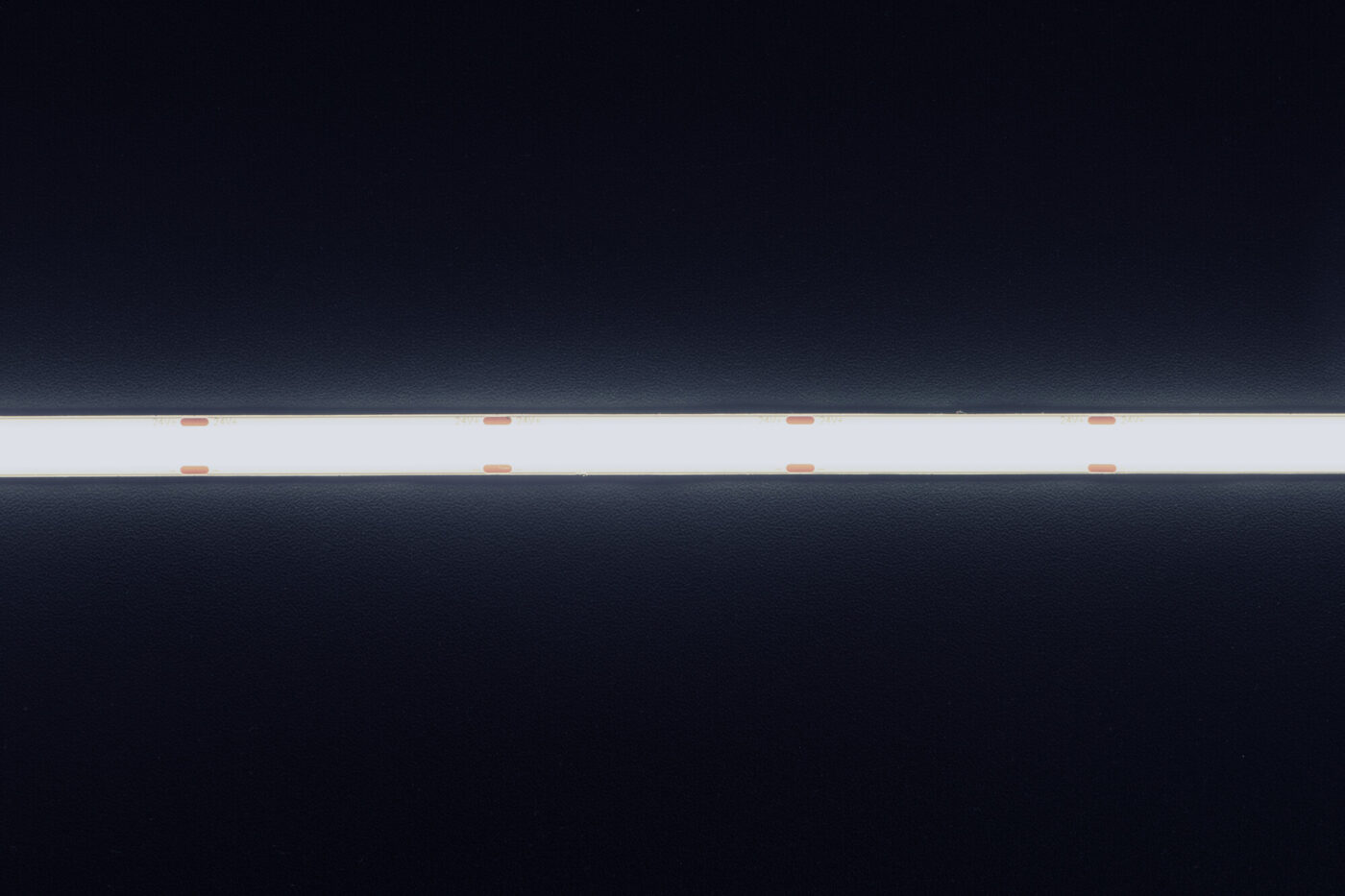 '+COB LED SZALAG HIDEG FEHÉR 14W/M 24V IP00 39412 - Image 4